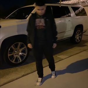 Meet your Posher, Alex